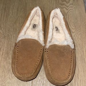 Boys Brown UGG loafers in great condition!